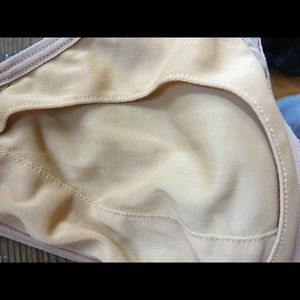 Additional photo of Lululemon Lift & Separate Bra